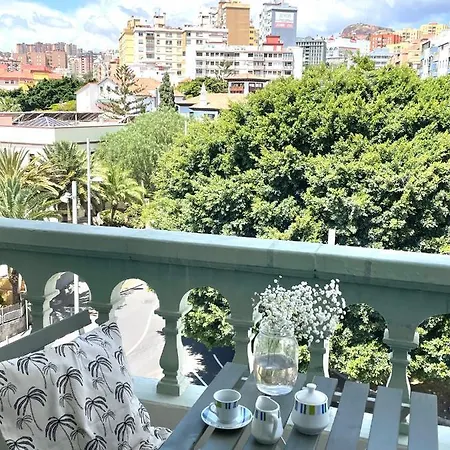 Avenida Islas Canarias شقة