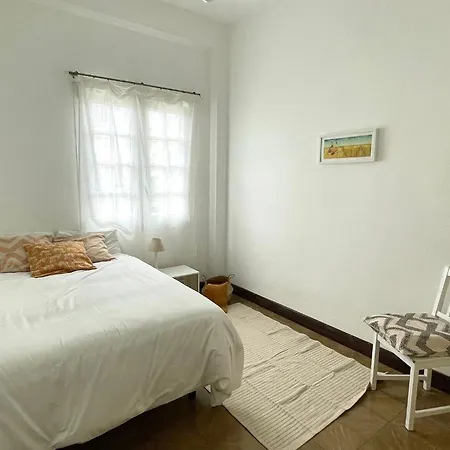 Avenida Islas Canarias شقة