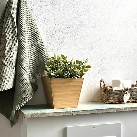 Avenida Islas Canarias * سانتا كروز دي تينيريف